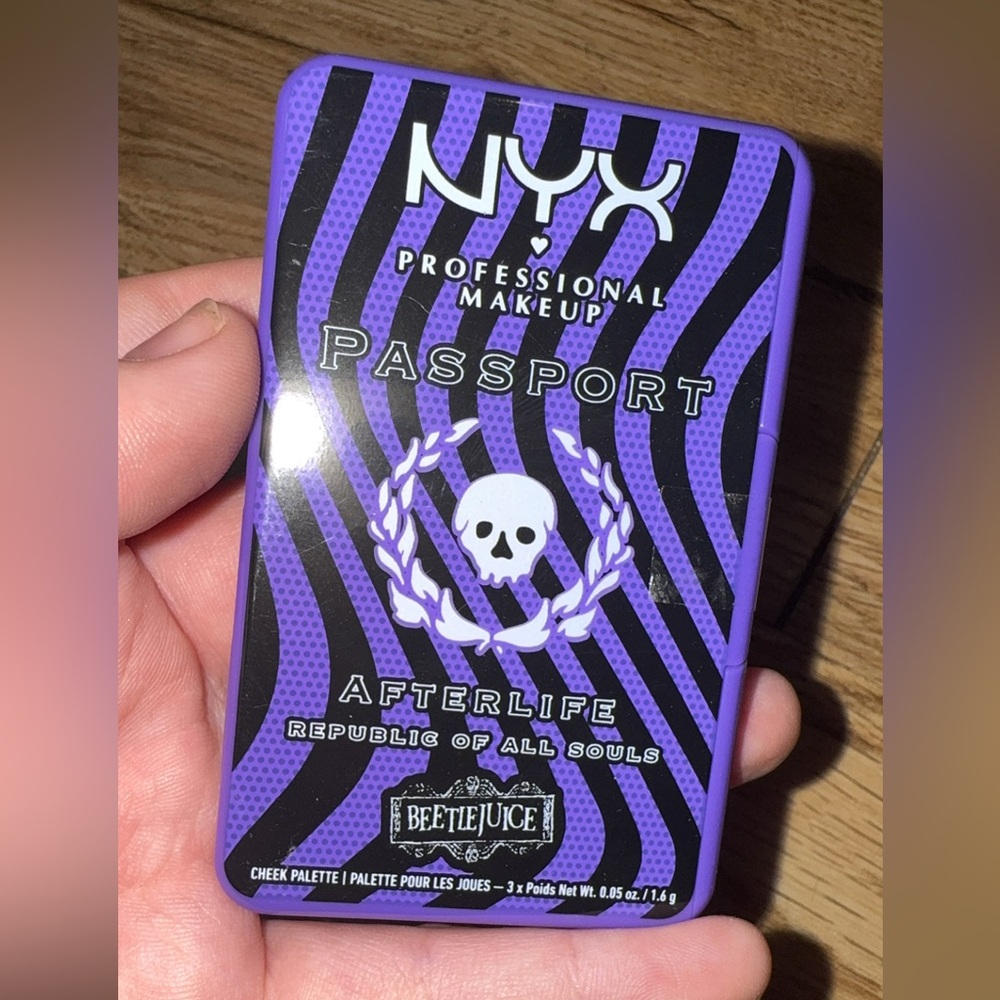 NYX Afterlife Passport Cheek Palette - Bold Purple